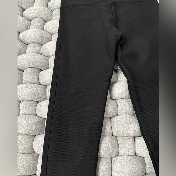 Herve Leger cropped black leggings size extra small - Picture 11 of 14